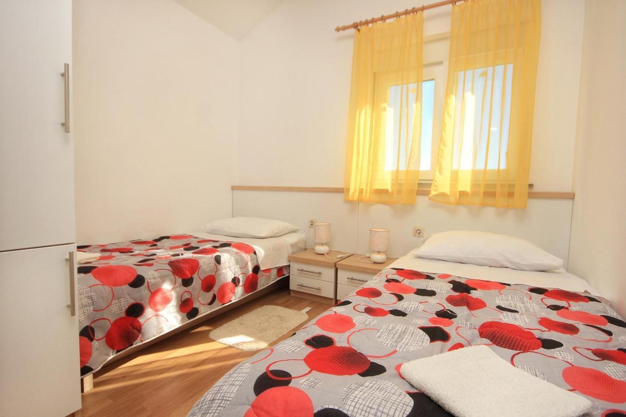 Apartments By The Sea Vlasici, Pag - 9324 エクステリア 写真