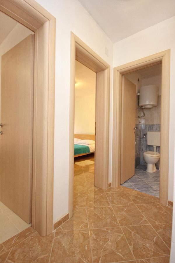 Apartments By The Sea Vlasici, Pag - 9324 エクステリア 写真