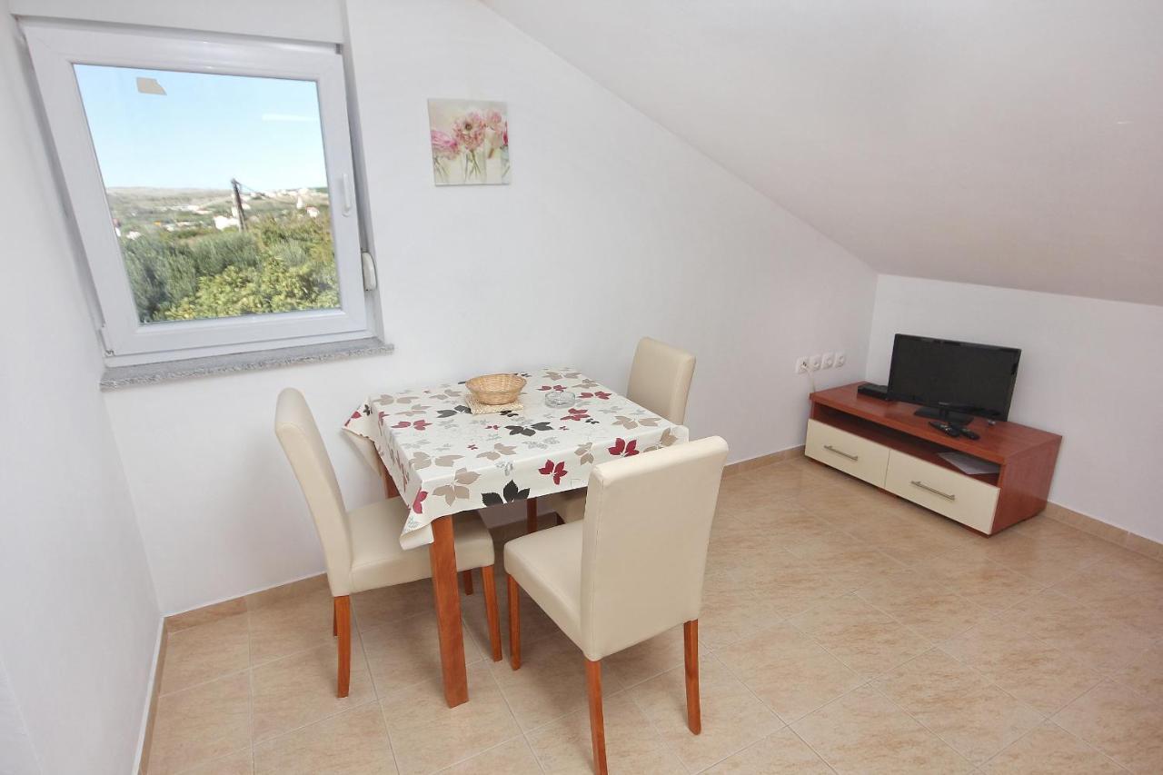 Apartments By The Sea Vlasici, Pag - 9324 エクステリア 写真