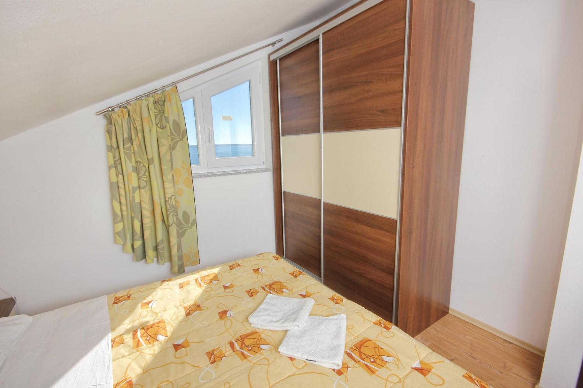 Apartments By The Sea Vlasici, Pag - 9324 部屋 写真