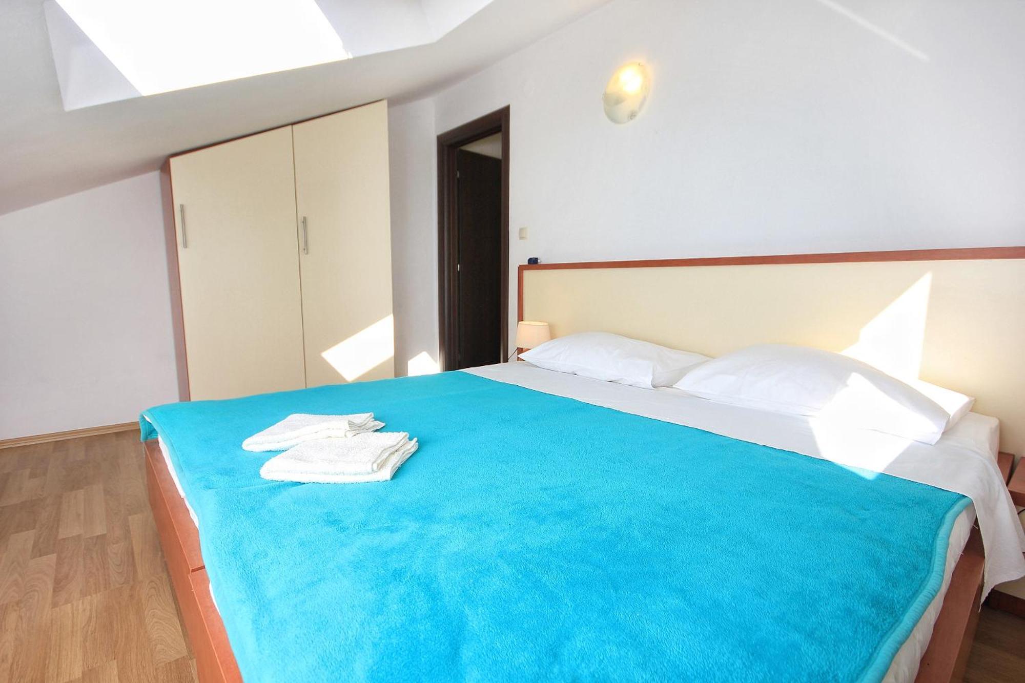 Apartments By The Sea Vlasici, Pag - 9324 部屋 写真