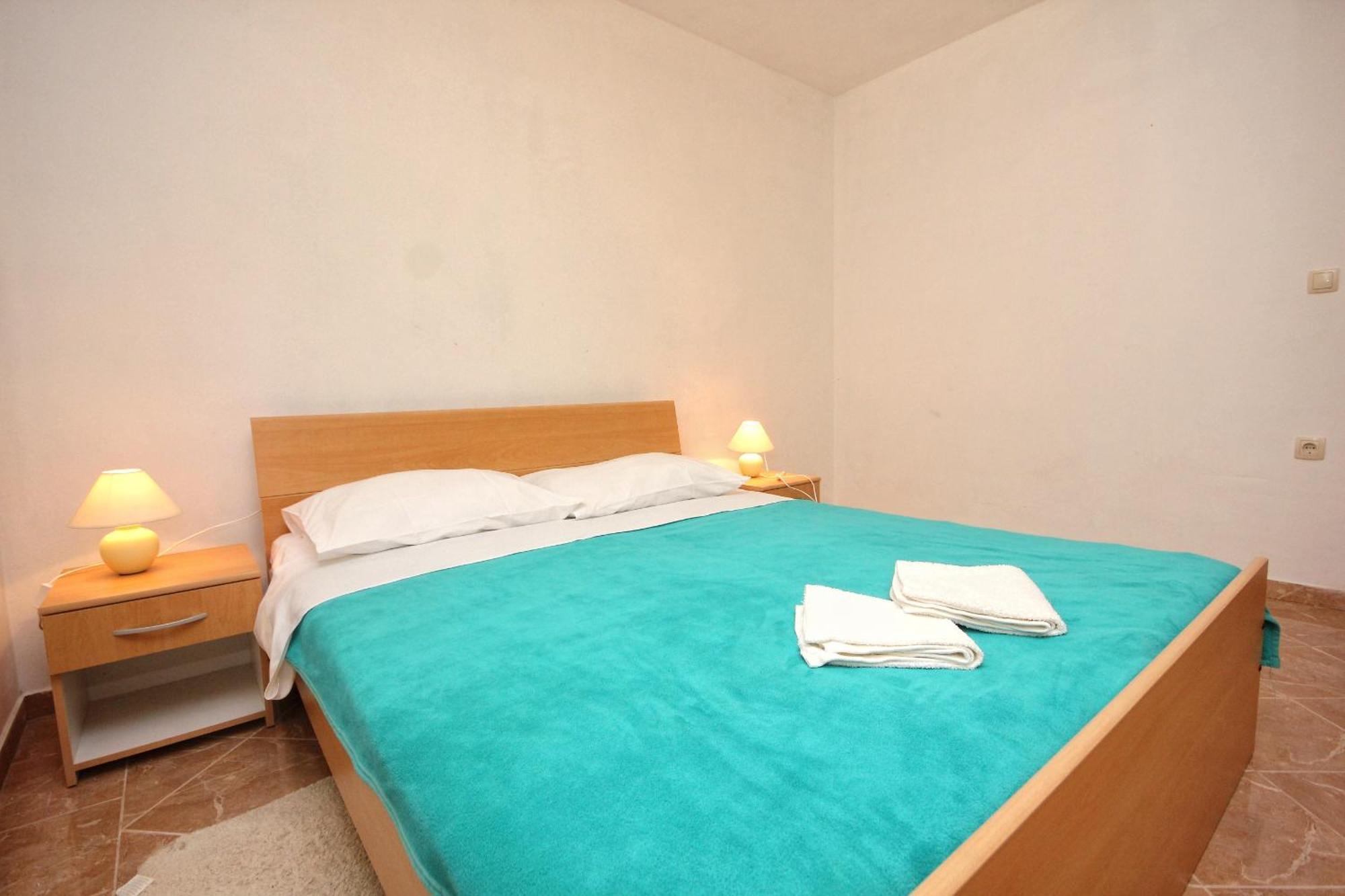 Apartments By The Sea Vlasici, Pag - 9324 部屋 写真