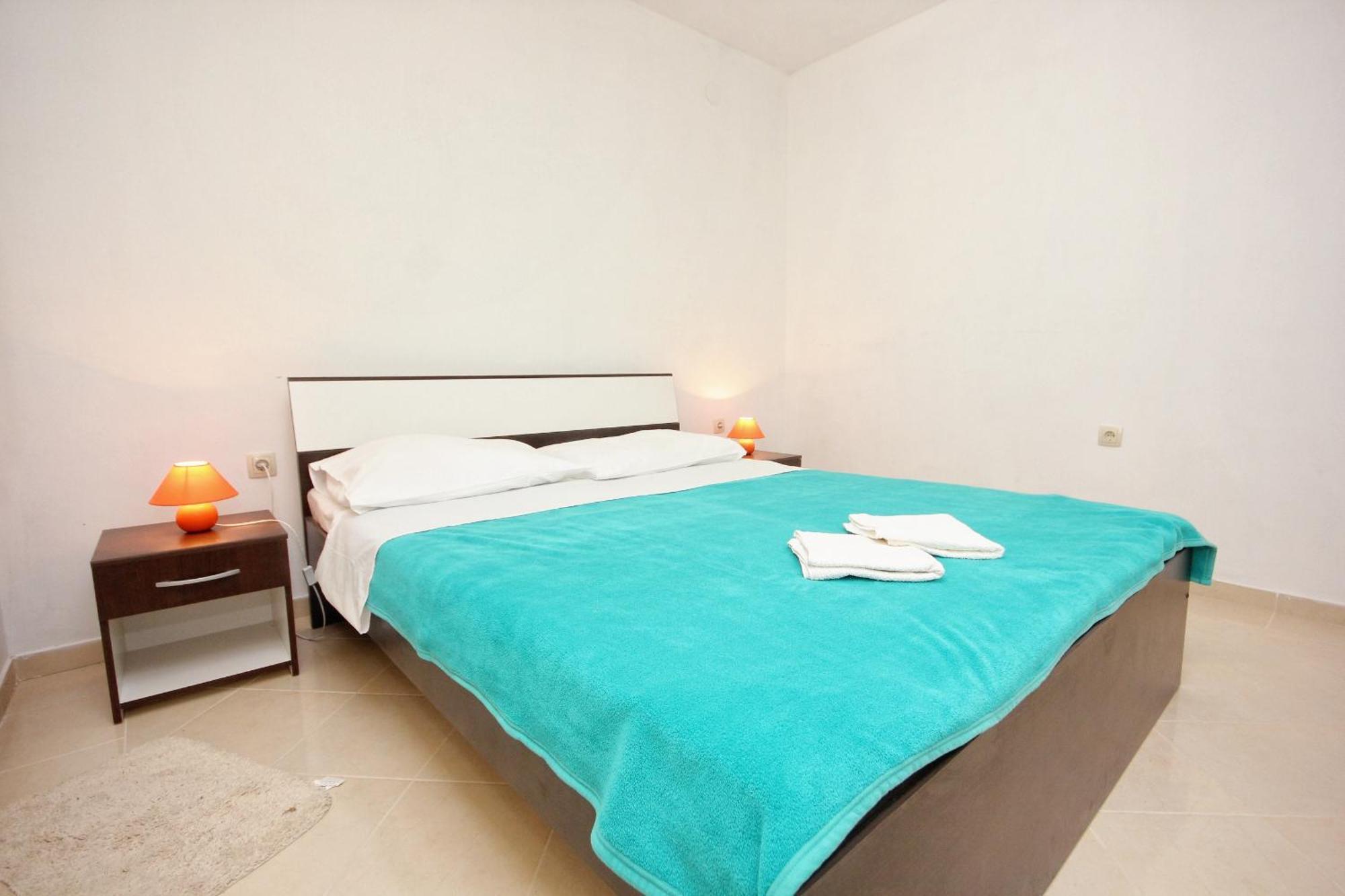 Apartments By The Sea Vlasici, Pag - 9324 部屋 写真